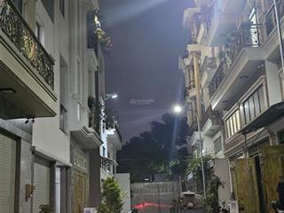 Siêu phẩm 4 tầng rẻ nhất khu vực không có căn thứ 2 ngang 5m kề tên lửachủ ngợp giảm sốc 300 tr