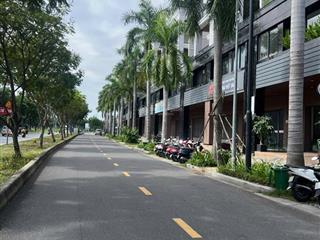 Cần bán gấp shophouse, đã hoàn thiện cơ bản, siêu hot zeitgeist gs metrocity nhà bè.