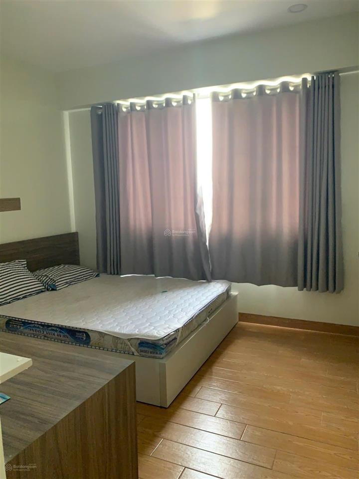 Cho thuê căn hộ đẹp tại chung cư hưng phúc 2pn 2wc full nội thất, nhà đẹp.  0918 785 *** (em hạnh)