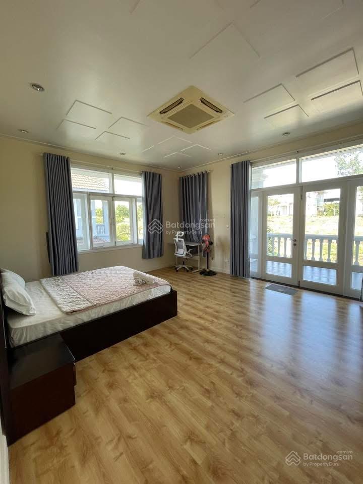 Chính chủ gấp bán biệt thự sealink view biển  full nội thất  400m2 thổ cư  nhỉnh 13 tỷ