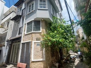 Giá rẻ ! hồ biểu chánh p 11, q. phú nhuận  dt 29 m2 4 tầng  giá giảm chỉ còn 8 tỷ thương lượng!