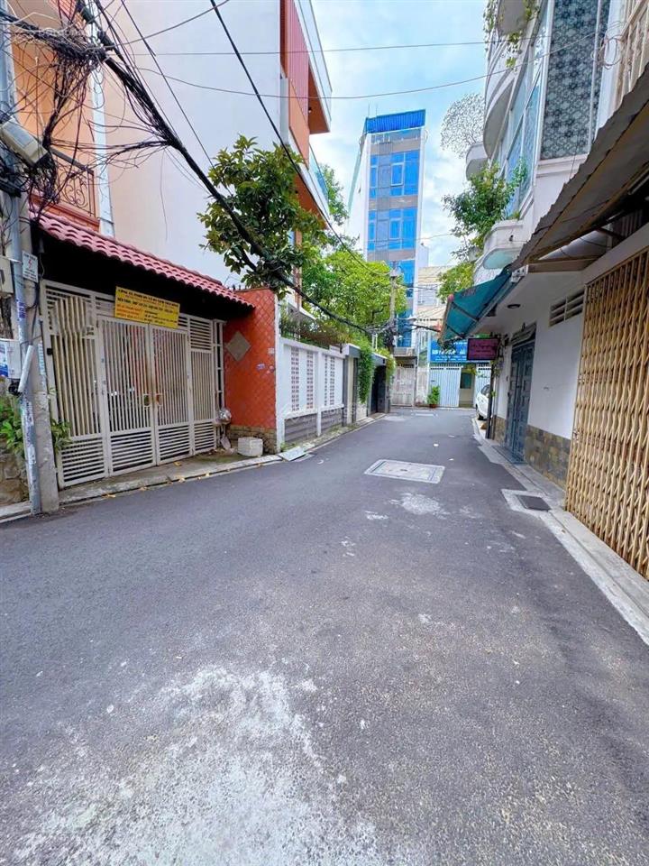 Cắt lỗ bán gấp !hẻm nguyễn kiệm p9, q. phú nhuận  dt 26.6 m2 4 tầng  giá giảm chỉ còn 6 tỷ tl!