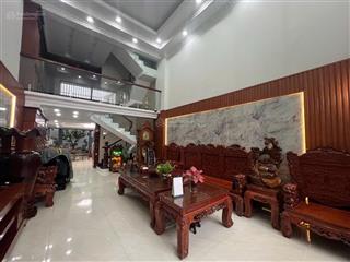 Bán nr 4 tầng tại phạm văn bạch, tân bình, 13,5 tỷ, 96m2, giá siêu hời!