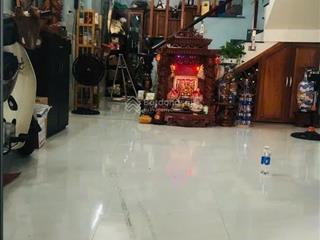 Bán nhà riêng tại lạc long quân, 5,5 tỷ, 58m2, 2 tầng, pháp lý đầy đủ