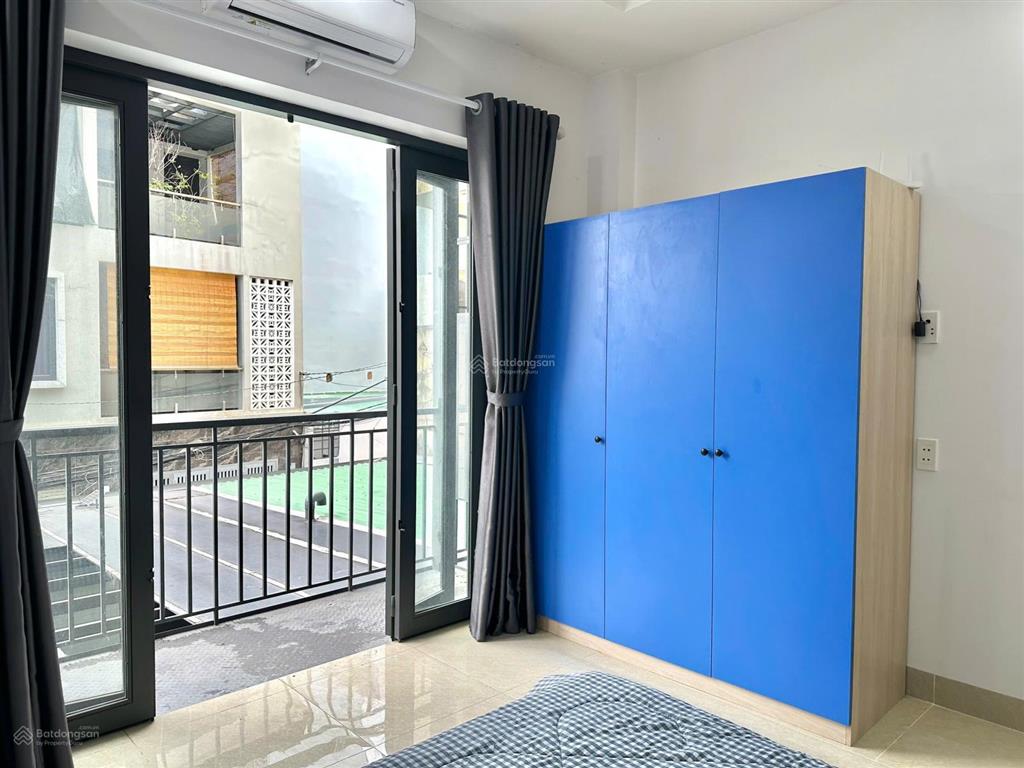 Cho thuê chdv,chung cư mini gần ngã tư hàng xanh studio ban công thoáng sáng chu văn an bình thạnh.