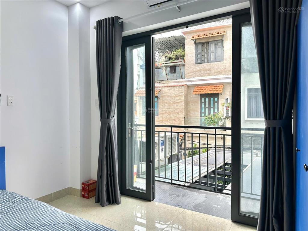 Cho thuê chdv,chung cư mini gần ngã tư hàng xanh studio ban công thoáng sáng chu văn an bình thạnh.
