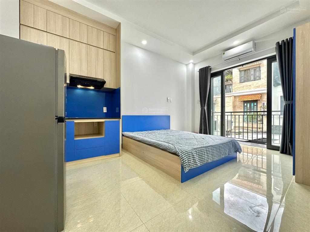 Cho thuê chdv,chung cư mini gần ngã tư hàng xanh studio ban công thoáng sáng chu văn an bình thạnh.