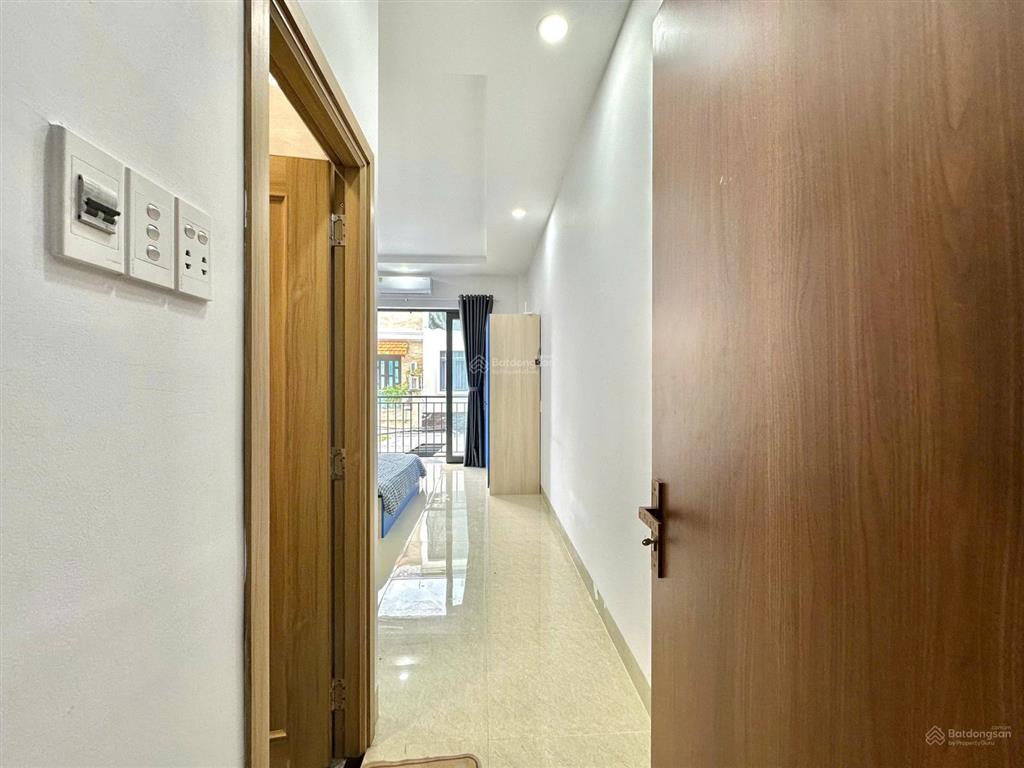 Cho thuê chdv,chung cư mini gần ngã tư hàng xanh studio ban công thoáng sáng chu văn an bình thạnh.