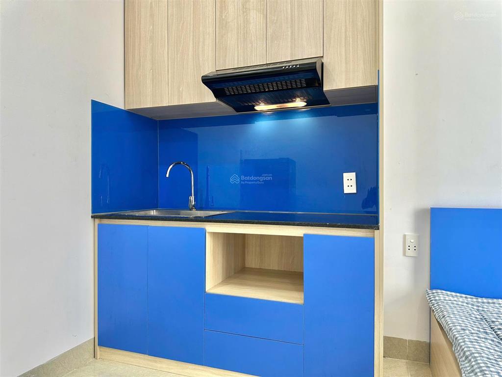 Cho thuê chdv,chung cư mini gần ngã tư hàng xanh studio ban công thoáng sáng chu văn an bình thạnh.