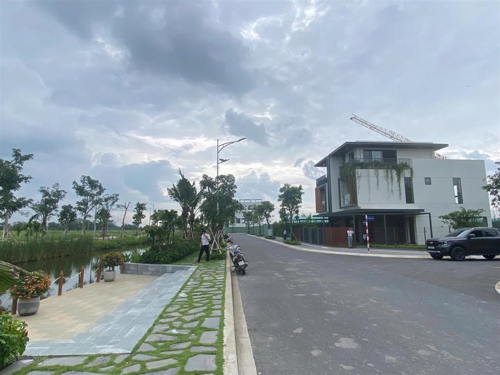 Bán nhà phố la home ,lk tphcm chỉ 10phut,mặt tiền 12m,tt 25%nhận nhà,giá gốc cđt 0788 911 ***