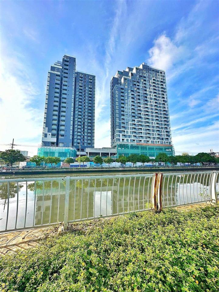 Bán shophouse dự án d  aqua, giá 4.5 tỷ, cho thuê ngay 16tr/th ck 14% + 500tr tiền mặt. 0788 911 ***