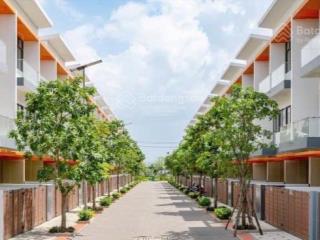 Chỉ từ 1tỷ2 sở hữu ngay nhà phố elite life 1 trệt 2 lầu, đang bàn giao nhà dt 80m2.  0788 911 ***0