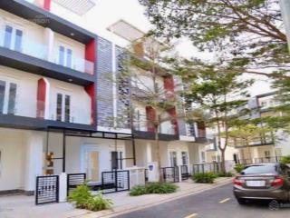 Tôi chính chủ bán biệt thự giá rẻ nhất thủ đức vừa ở vừa kinh doanh chỉ 7tỷ600tr,dt 108m2.