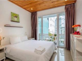 Căn hộ chính chủ cách biển sơn trà vài chục m, đi bộ 3phút tới biển. khu du lịch đông đúc.