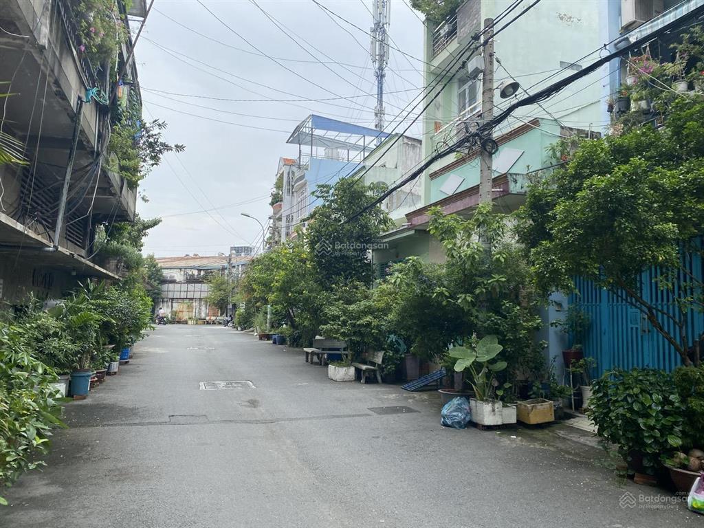 Xuất cảnh bán nhà hxh minh phụng, 4 x 20, 3 tầng btct, 4pn 3 wc, kế bên chợ bình tiên, giáp q5