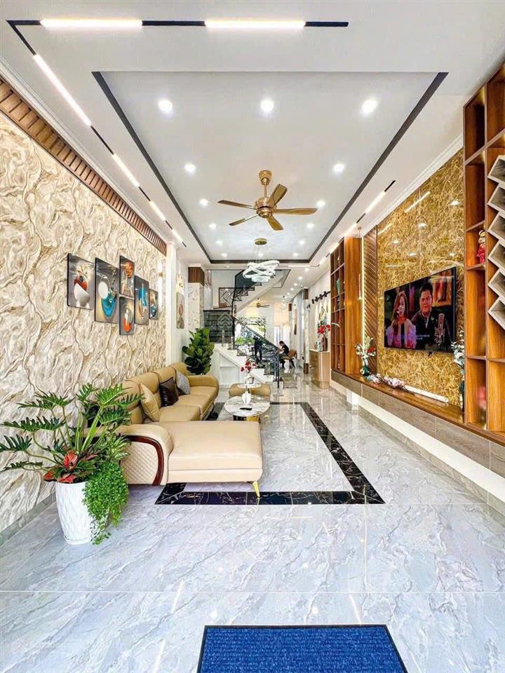 Xuất cảnh bán nhà hxh minh phụng, 4 x 20, 3 tầng btct, 4pn 3 wc, kế bên chợ bình tiên, giáp q5