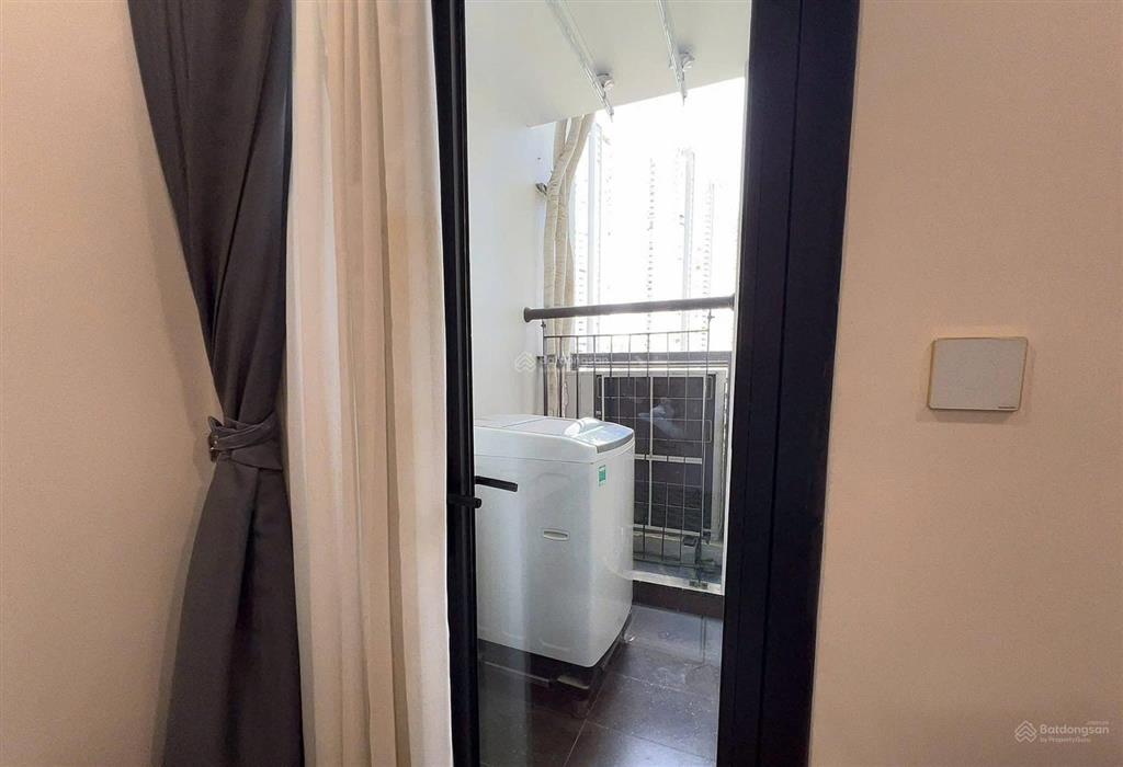 Bán gấp căn hộ cc phú thạnh apartment, dt 68m2 gồm 2pn2wc, nội thất full để lại, shr