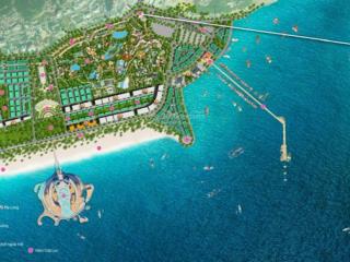 Bán căn studio 2 tỷ cực đẹp hướng đông nam, view chính biển, tầng trung tòa c1  sun centro town