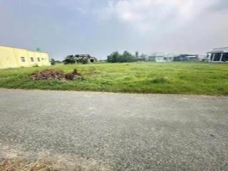 Đất mặt tiền, 900m2 full thổ cư 100%