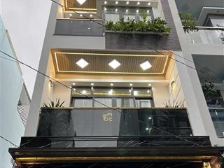 Bắc từ liêm  bán nhà lô góc 3 mặt thoáng sáng, mát mẻ, ô tô đỗ cửa