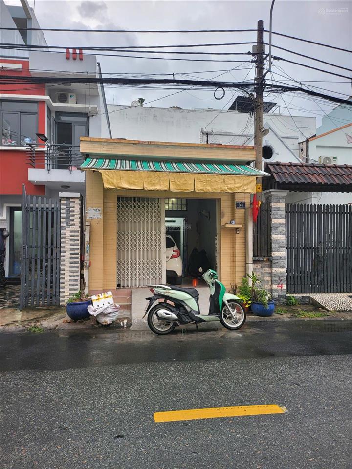 Về quê cần tiền bán gấp nhà mặt tiền