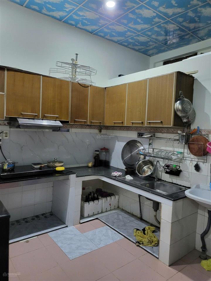 Về quê cần tiền bán gấp nhà mặt tiền