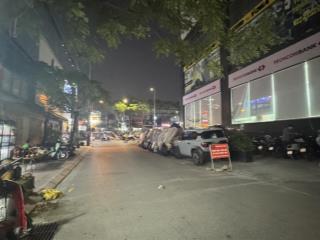 1 nhà ra mặt phố nguyễn chánh  7 tầng thang máy  vp kết hợp ở  vỉa hè  3 ôtô tránh  kinh doanh