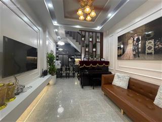 Nhà dân bán lại 5 tầng 35m2 ô tô lùi cửa, giá chỉ 5,95 tỷ, 100m ra kđt đô nghĩa, full nội thất