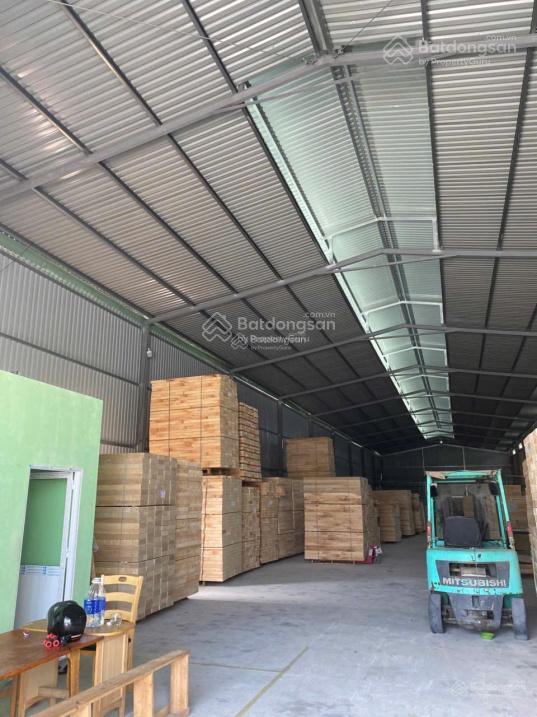 Dãy trọ đi kèm với kho gần ngay kcn đại đăng, giá siêu hấp dẫn, đầu tư sinh lời ngay, sổ hồng riêng