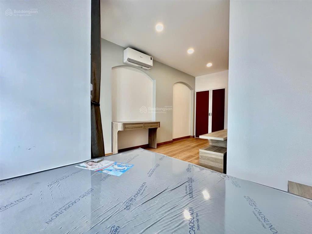 Apartment for rent in district 4  1br with separated kitchen  fullyfurnished  balcony