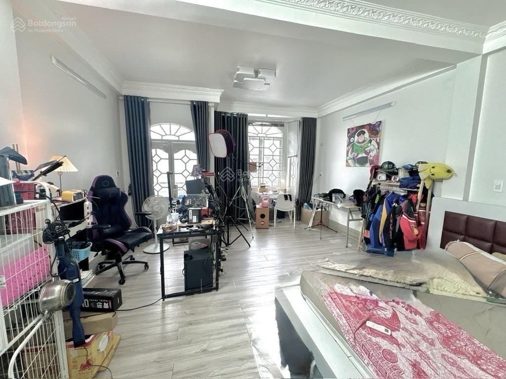 Huỳnh văn bánh, pn nhà 5 tầng btct  53m2  hẻm xe hơi  chỉ 7.7 tỷ tl!