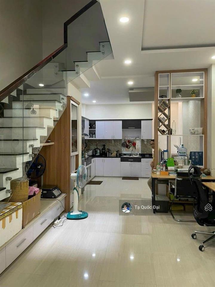 Phú nhuận  nguyễn đình chính  58.3m2  9.9 tỷ  4 tầng  4pn  nở hậu