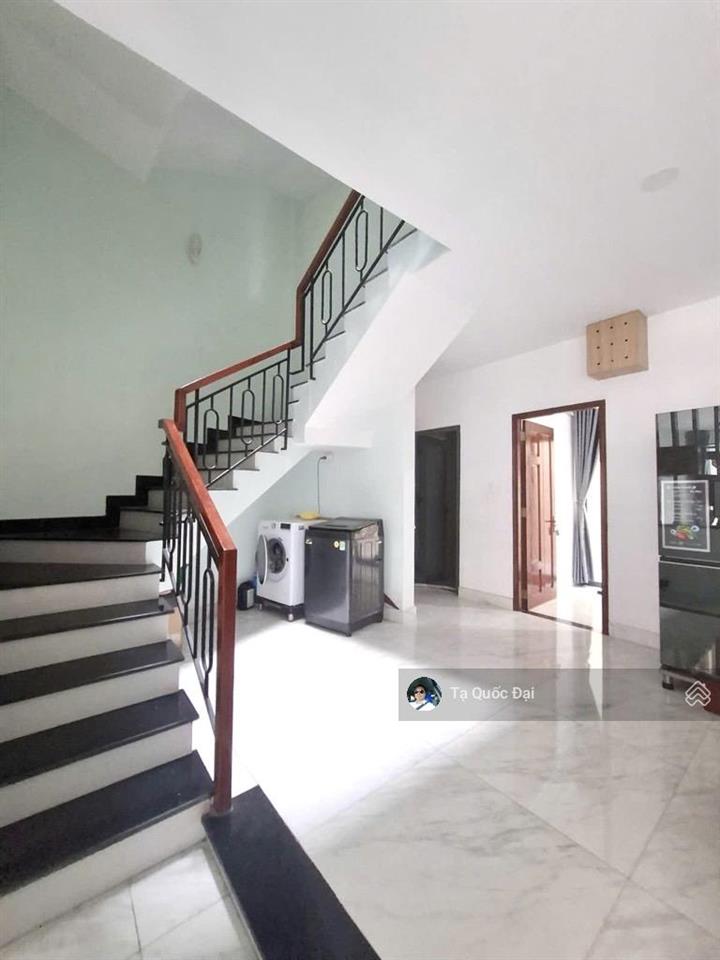 Quận 3  cmt8  85m2  14 tỷ  4 tầng  hxh thông  nở hậu 8m