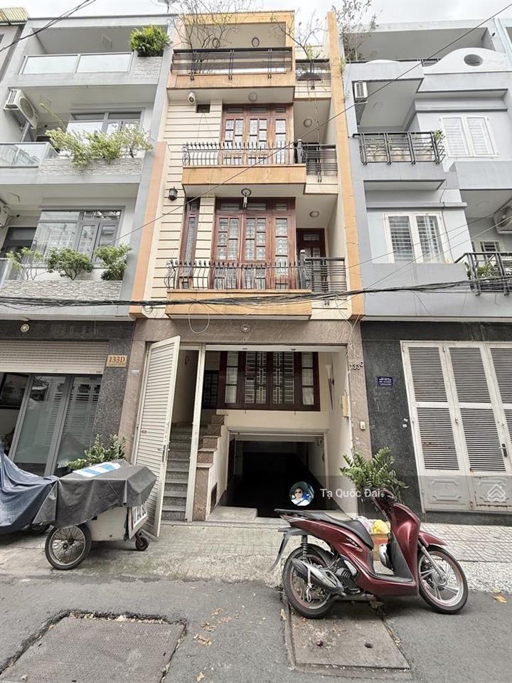 Phú nhuận  mt hoa lan  49.5m2  16.5 tỷ  hầm ôtô  5 tầng  khu vip đường hoa