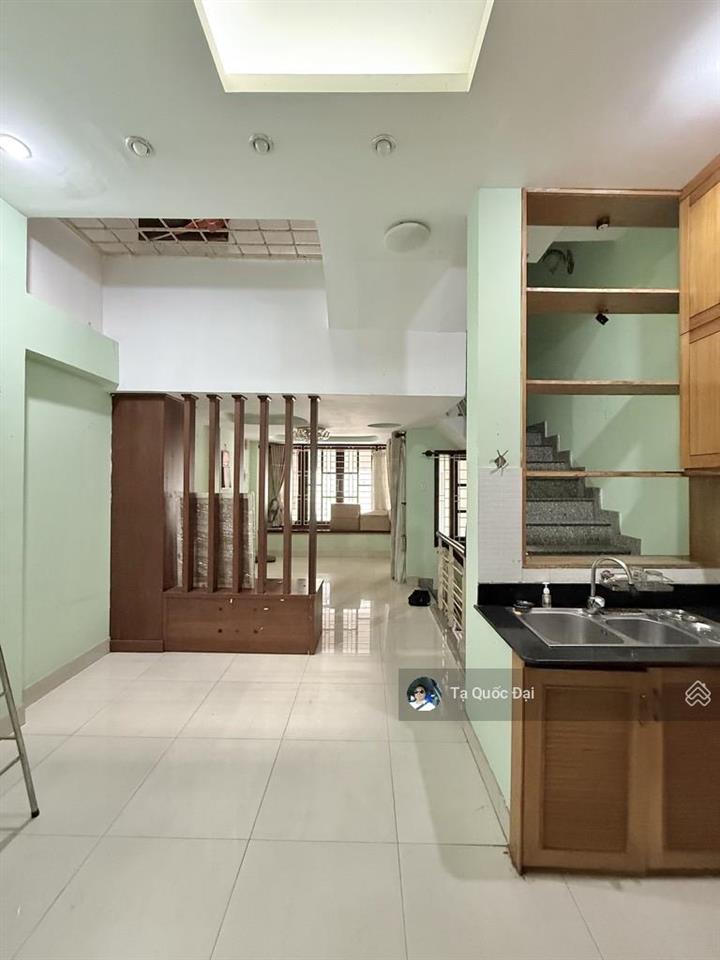 Phú nhuận  mt hoa lan  49.5m2  16.5 tỷ  hầm ôtô  5 tầng  khu vip đường hoa