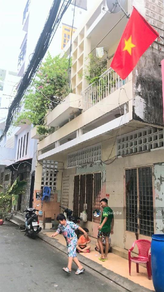 Phú nhuận  mt ngô thời nhiệm  98m2  17 tỷ  ngang 8.2m  2 tầng