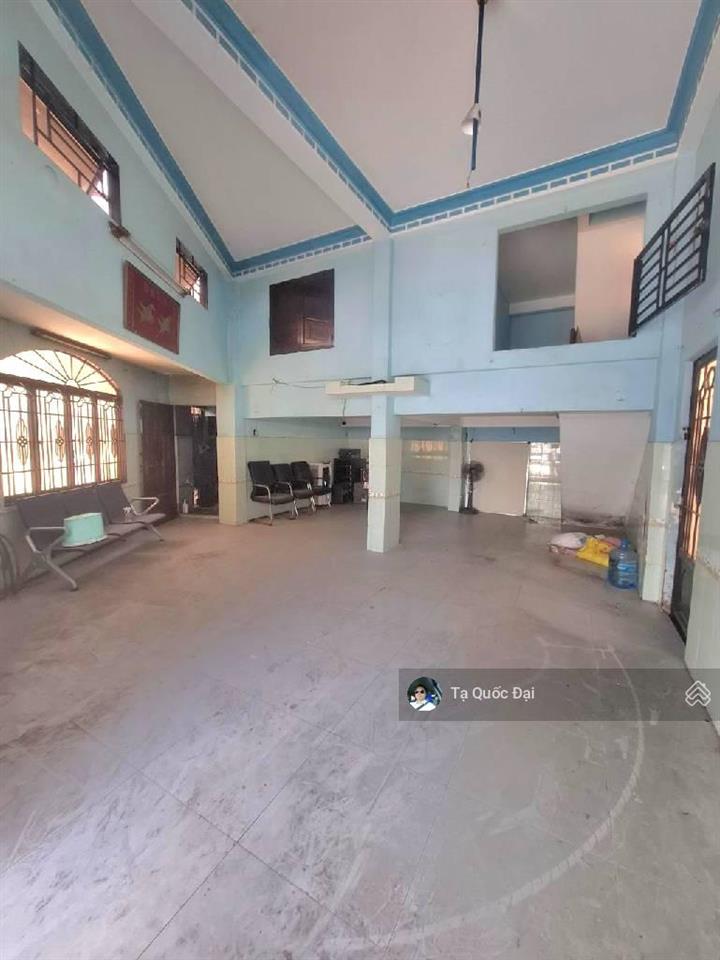 Quận 1  mt nguyễn văn nguyễn  60.2m2  18 tỷ  lô góc 3 mặt tiền  dòng tiền 48 tr/tháng