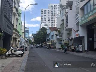 Quận 1  mt nguyễn văn nguyễn  60.2m2  18 tỷ  lô góc 3 mặt tiền  dòng tiền 48 tr/tháng