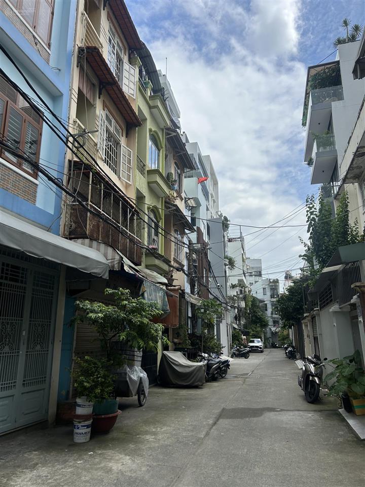 Quận 3  mặt tiền hoàng sa  2 mặt tiền đường  kinh doanh sầm uất  4 tầng  44m2  18 tỷ