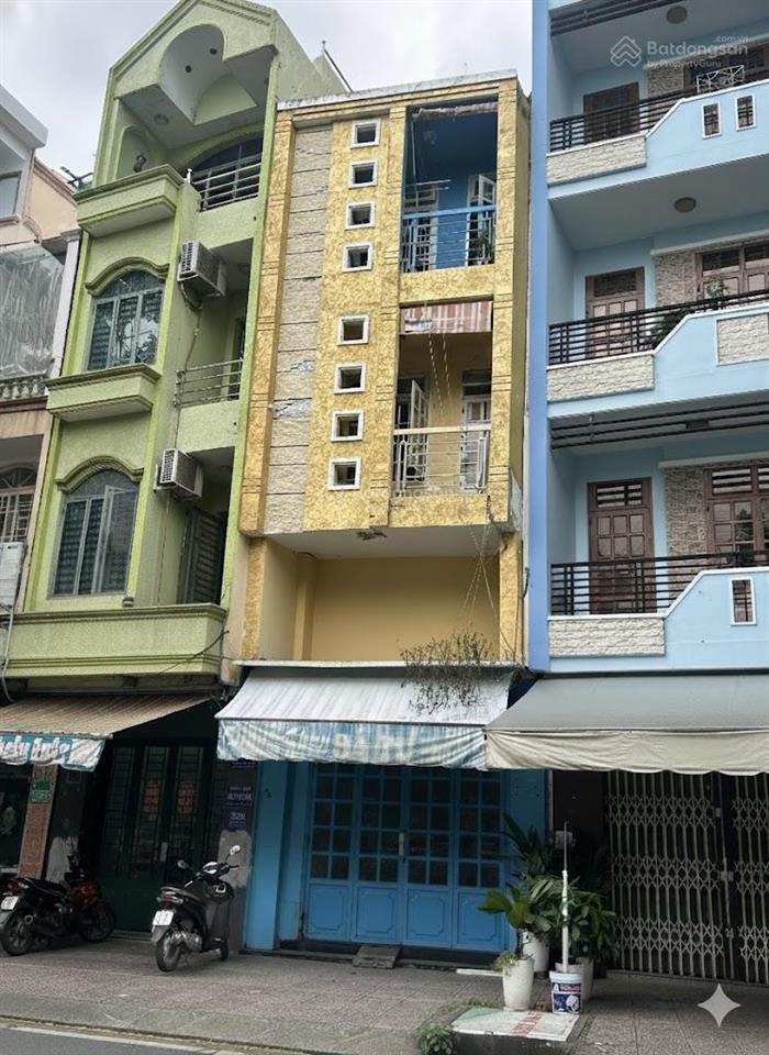 Quận 3  mặt tiền hoàng sa  2 mặt tiền đường  kinh doanh sầm uất  4 tầng  44m2  18 tỷ