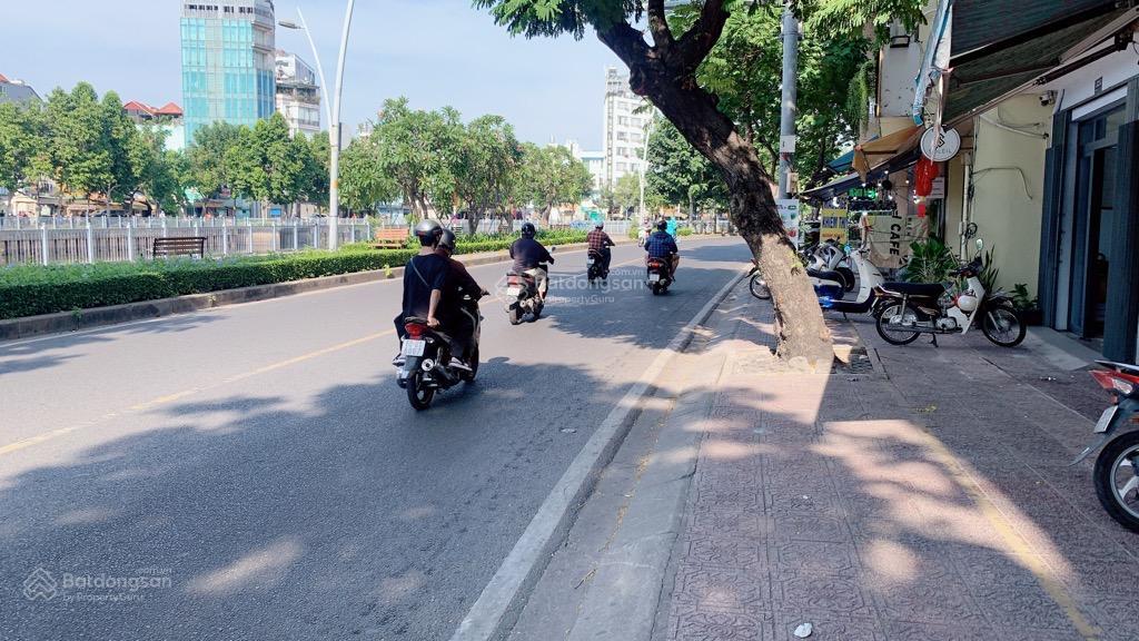 Quận 3  mặt tiền hoàng sa  2 mặt tiền đường  kinh doanh sầm uất  4 tầng  44m2  18 tỷ