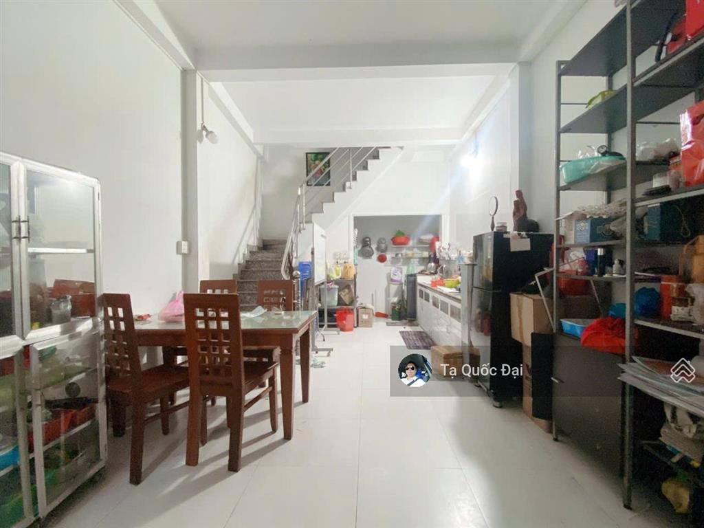 Quận 10  cmt8  136m2  17.5 tỷ  ngang 5.33m  3 tầng  4pn
