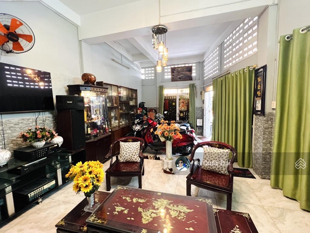 Quận 3  lê văn sỹ  77m2  12 tỷ  3 tầng  2 mt hxh  nở hậu 6m