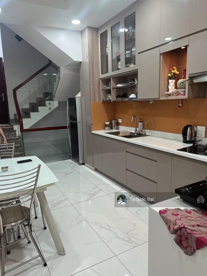 Quận 10  mặt tiền sư vạn hạnh  nhà mới 5 tầng  kinh doanh đỉnh  46m2  15.5 tỷ!