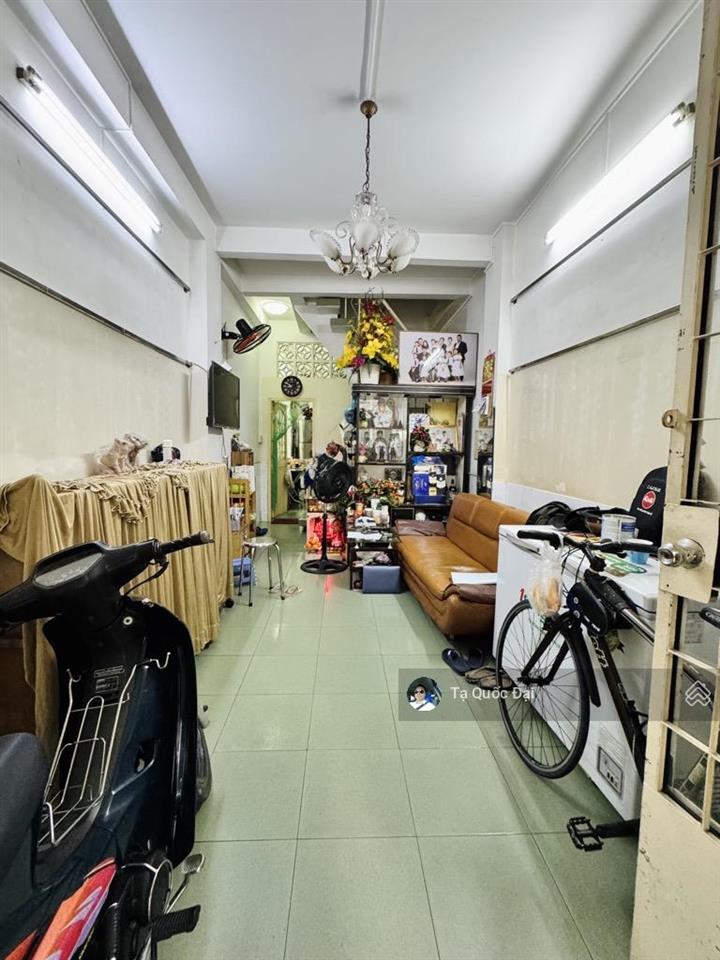 Quận 10  mặt tiền nguyễn tiểu la  5 tầng btct  kinh doanh đỉnh  36m2  11.5 tỷ!