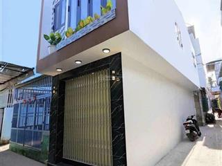 Chủ kẹt tiền cần bán gấp nhà võ thị sáuquận 3, hcm.gia 1ty950. dt 42m2 (3,5mx12m). hẻm ô tô