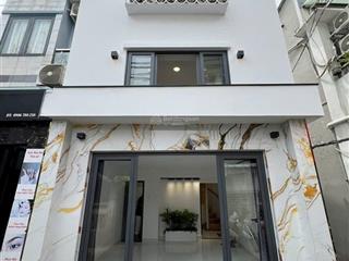 Bán gấp nhà ungvănkhiêm.giá 1ty550. dt 40m2 (4mx10m). hẻm oto