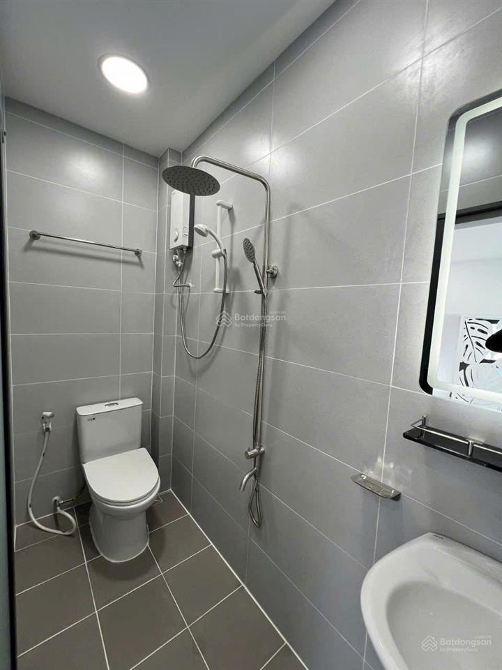 Bán gấp nhà ungvănkhiêm.giá 1ty550. dt 40m2 (4mx10m). hẻm oto