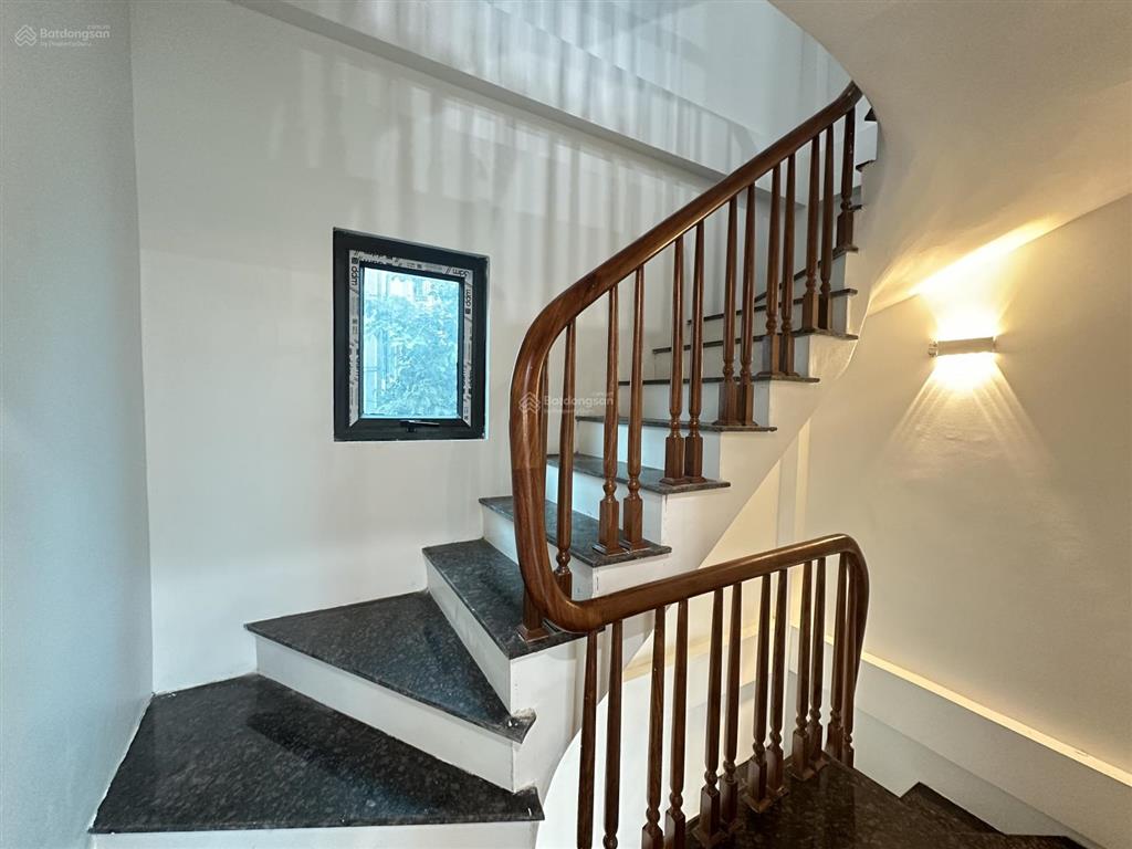 Phố bạch mai, ô tô tránh, kinh doanh 2 thoáng, 5t, nội thất long lanh, sổ vuông đẹp, bách kinh xây