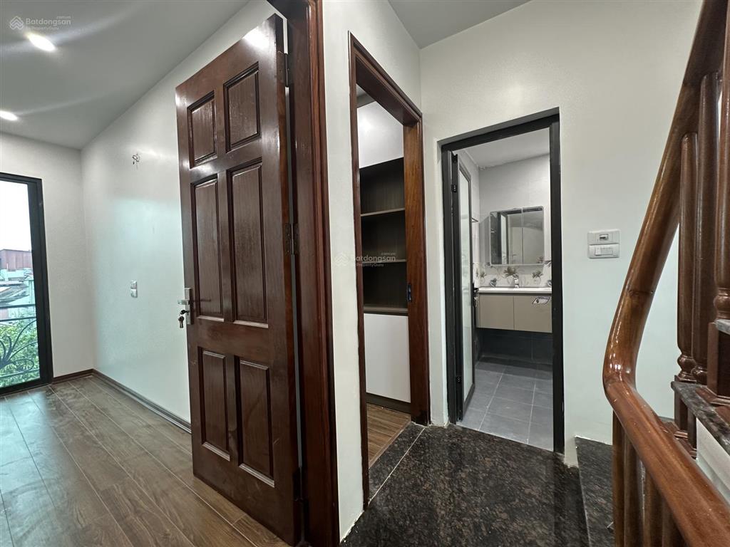 Phố bạch mai, ô tô tránh, kinh doanh 2 thoáng, 5t, nội thất long lanh, sổ vuông đẹp, bách kinh xây